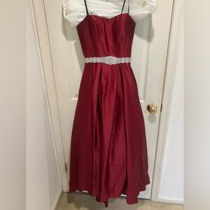 Beautiful Ball Prom Gown - Size 2